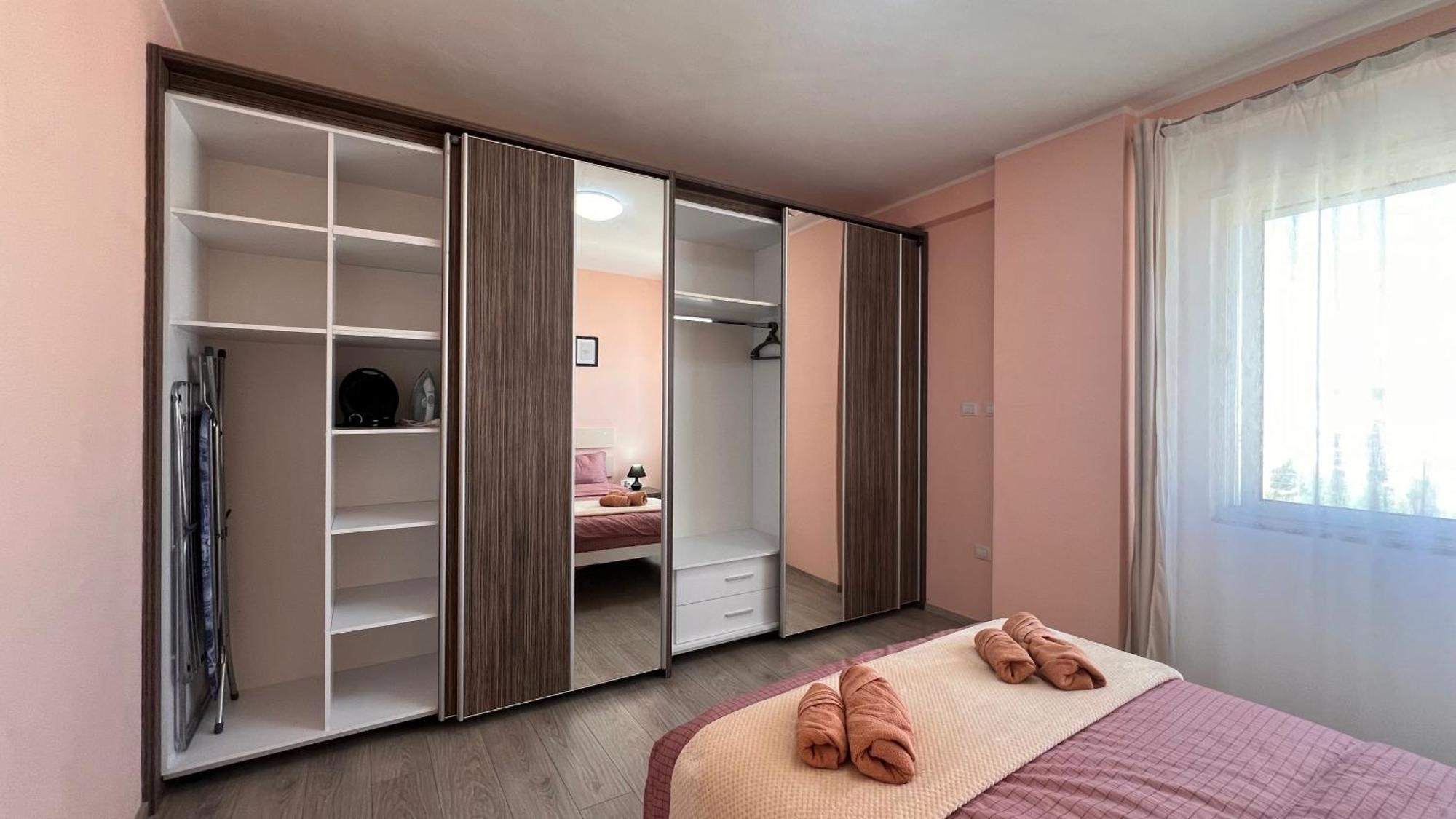 Lirin Apartment Durres Exterior photo